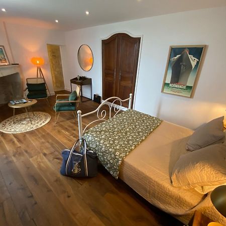 Le Prieure De Saint Pierre Bed & Breakfast Dış mekan fotoğraf