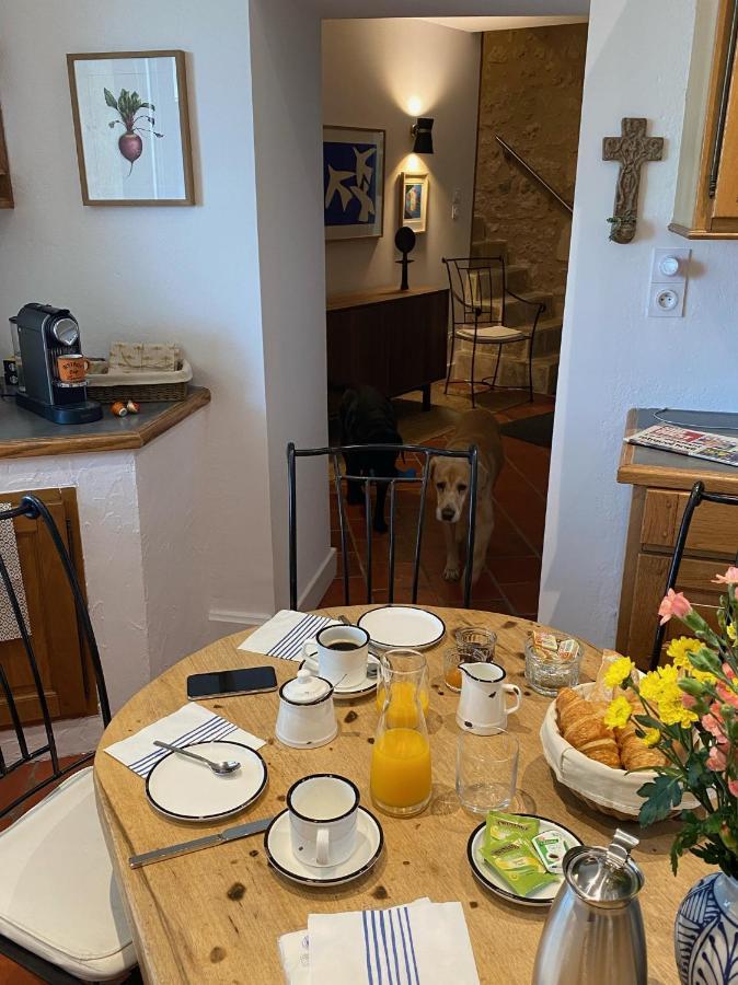 Le Prieure De Saint Pierre Bed & Breakfast Dış mekan fotoğraf