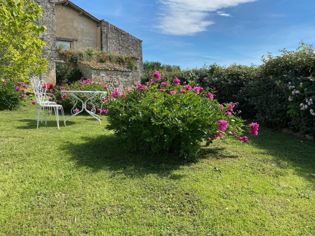Le Prieure De Saint Pierre Bed & Breakfast Dış mekan fotoğraf
